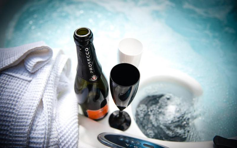 The Retreat, Own Hot Tub, Romantic Escape, Near Lyme Regis Zewnętrze zdjęcie